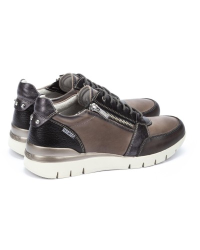 Sporty dark woman Pikolinos W4r-6718c5