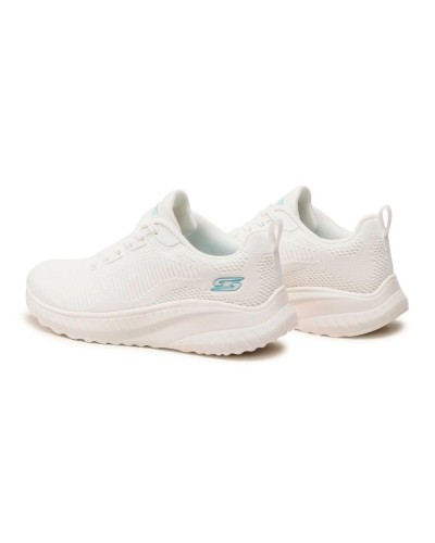 Sportliche Sportfrau Skechers 117209