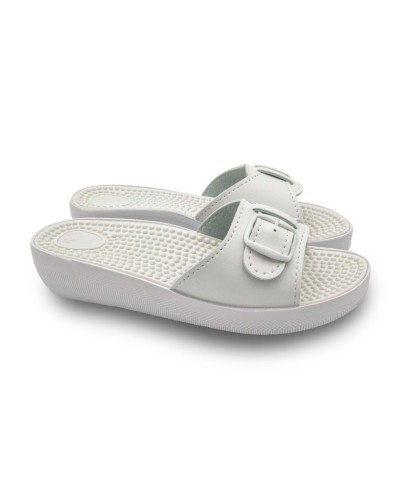 Donna a mani rovescia 130