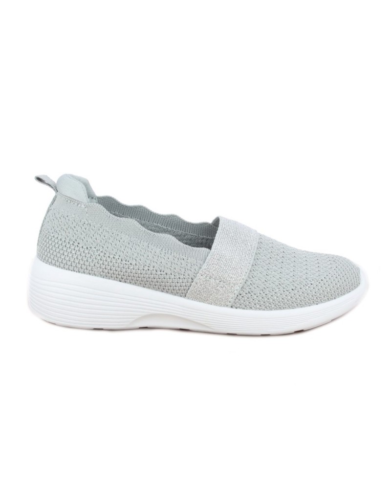 Sportliche Frau Camping Doctor Cutillas 39503