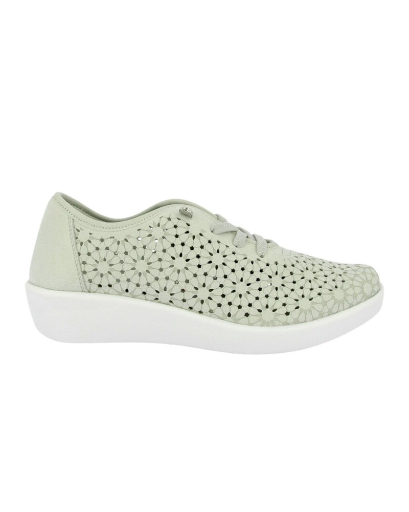 Sporty English Woman Doctor Cutillas Iconic 38472