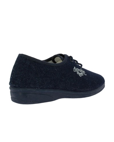 Schuhstraße Frau Mayor 200