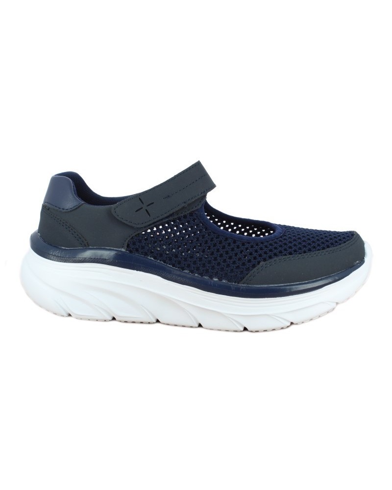 Sportliche Mercedes-Frau Doctor Cutillas 13705