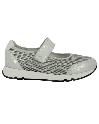 Sportliche Mercedes-Frau Doctor Cutillas 82563