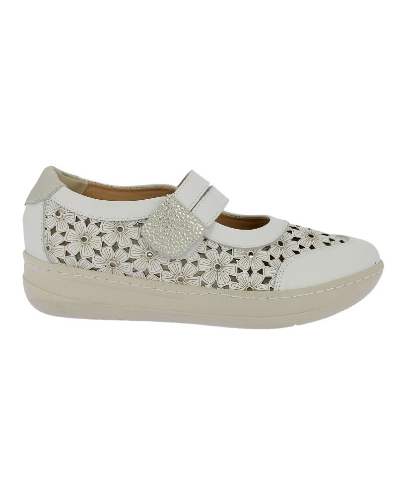 Sportliche Mercedes-Frau Doctor Cutillas 50304