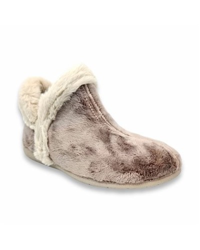 Botin House Botin Woman Wall 9615