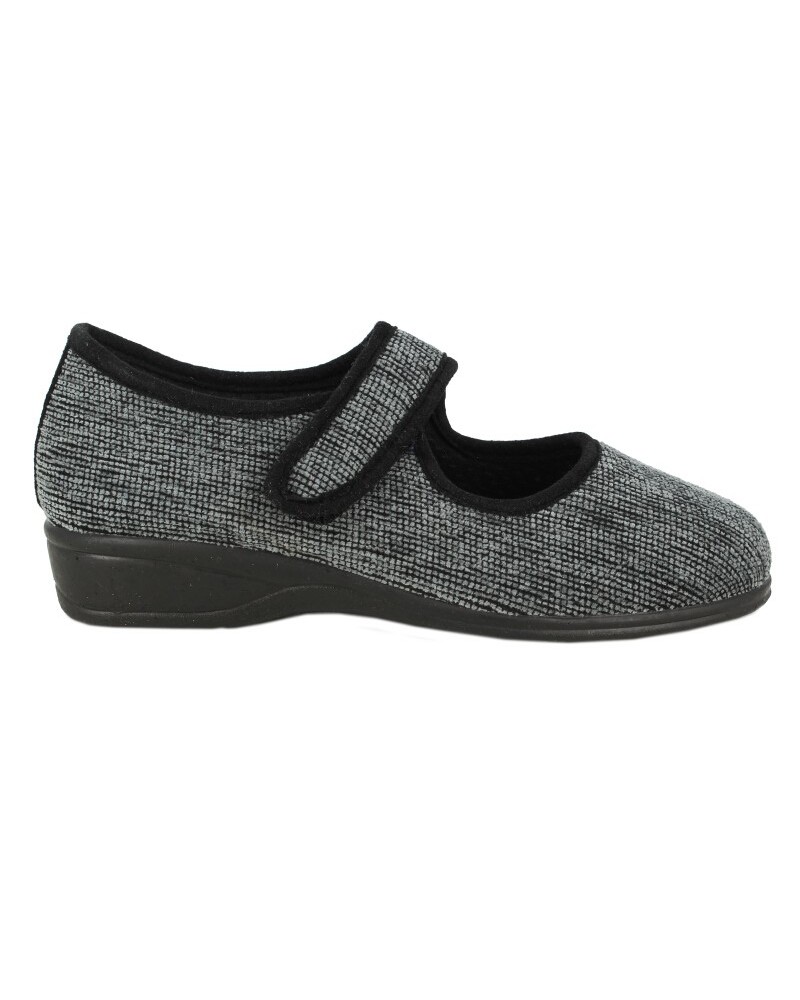 Mercedes-Frau Doctor Cutillas 777a