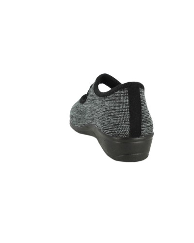 Mercedes-Frau Doctor Cutillas 777a